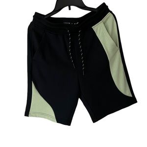 Women’s Short with pockets Activewear  Edgar+Ash Shorts Size Small